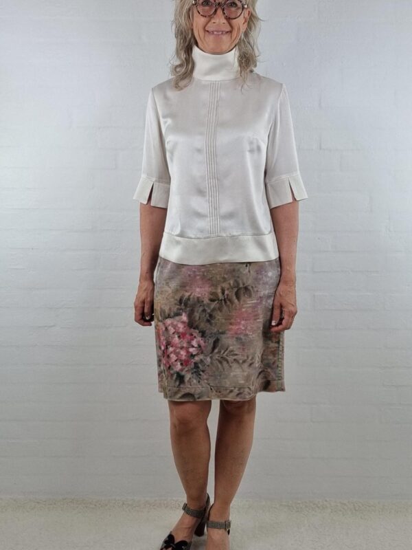 Velour nederdel med sommer blomster