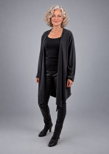 Lang cardigan i cupro – sandvasket sort