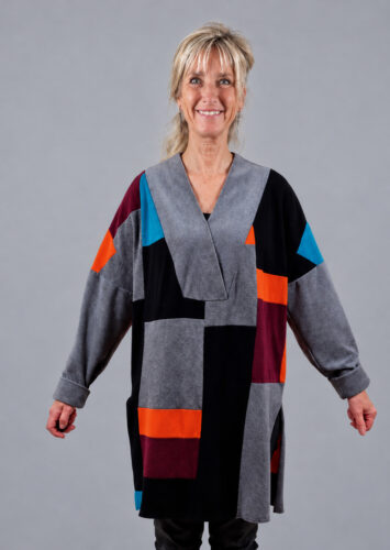 Patchwork tunika i grå/turkis/orange