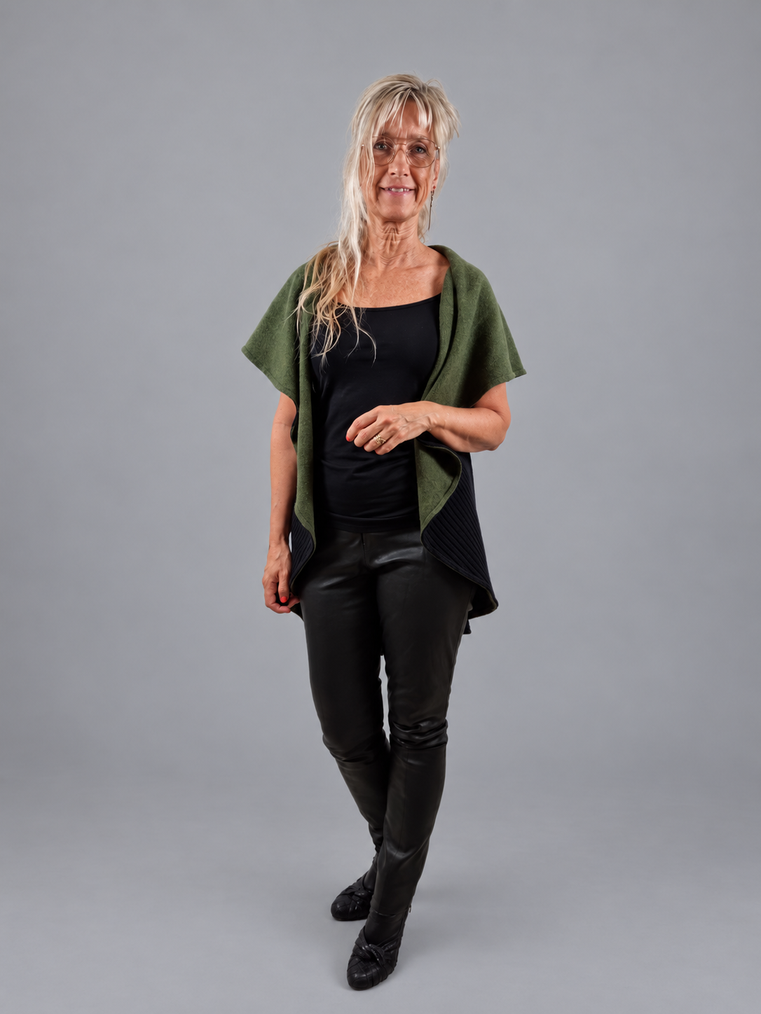 Vendbar uldvest i grøn/sort - Billede 8