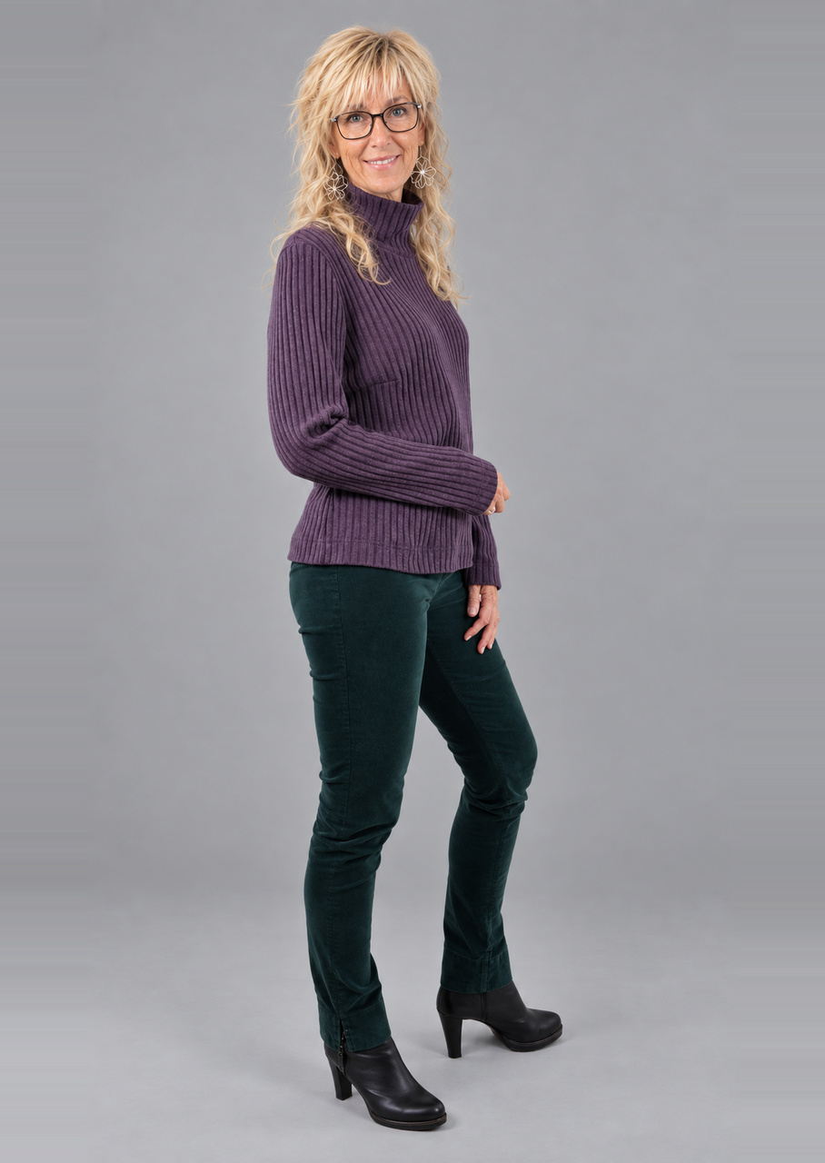 Strikbluse med rullekrave i lilla uld - Billede 2