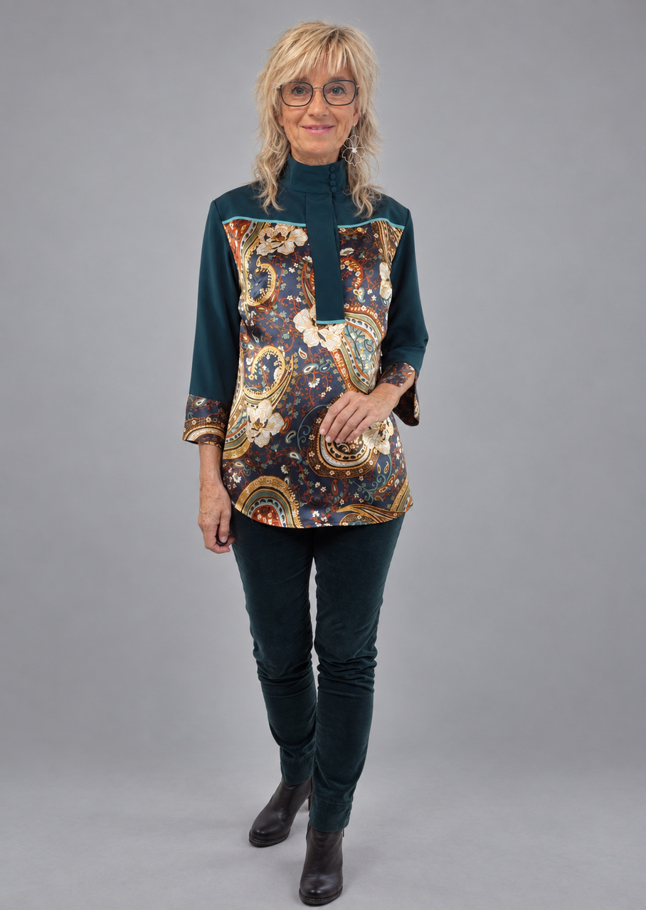 Paisley silkebluse med skinddetaljer - Billede 2