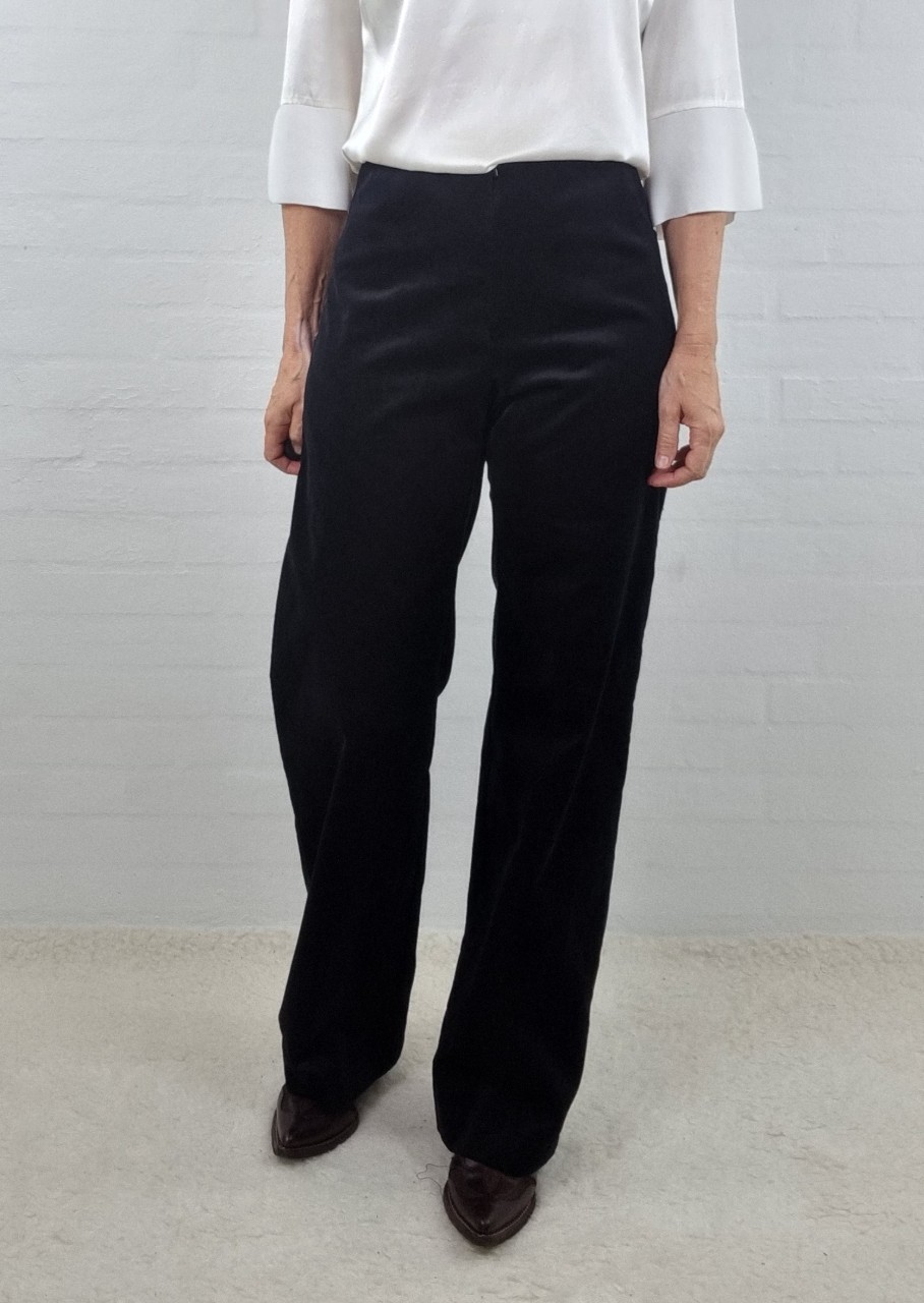 Sorte velour bukser med vidde