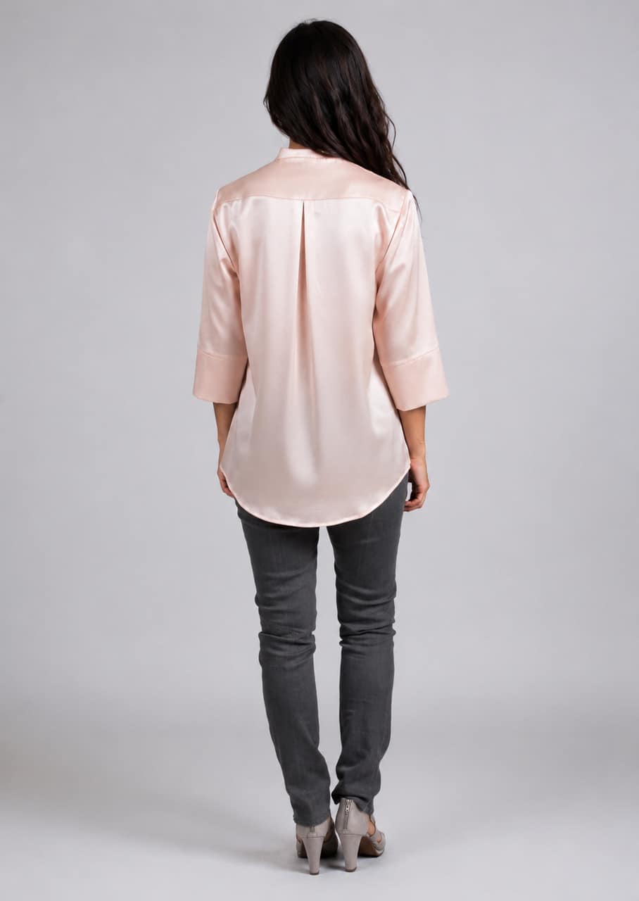 Nude silkebluse med V-udskæring - Billede 8