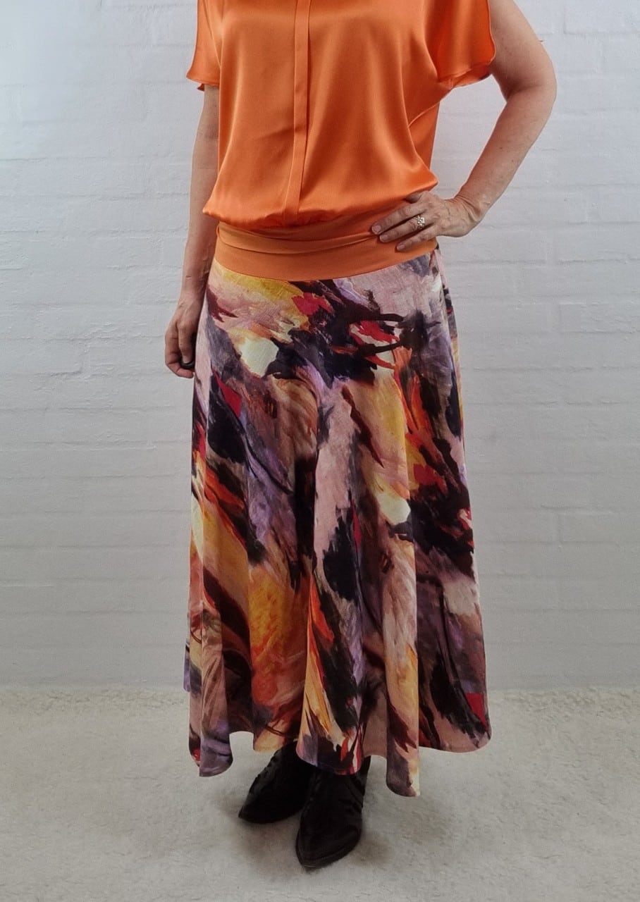 Farverig swing nederdel i viskose hør